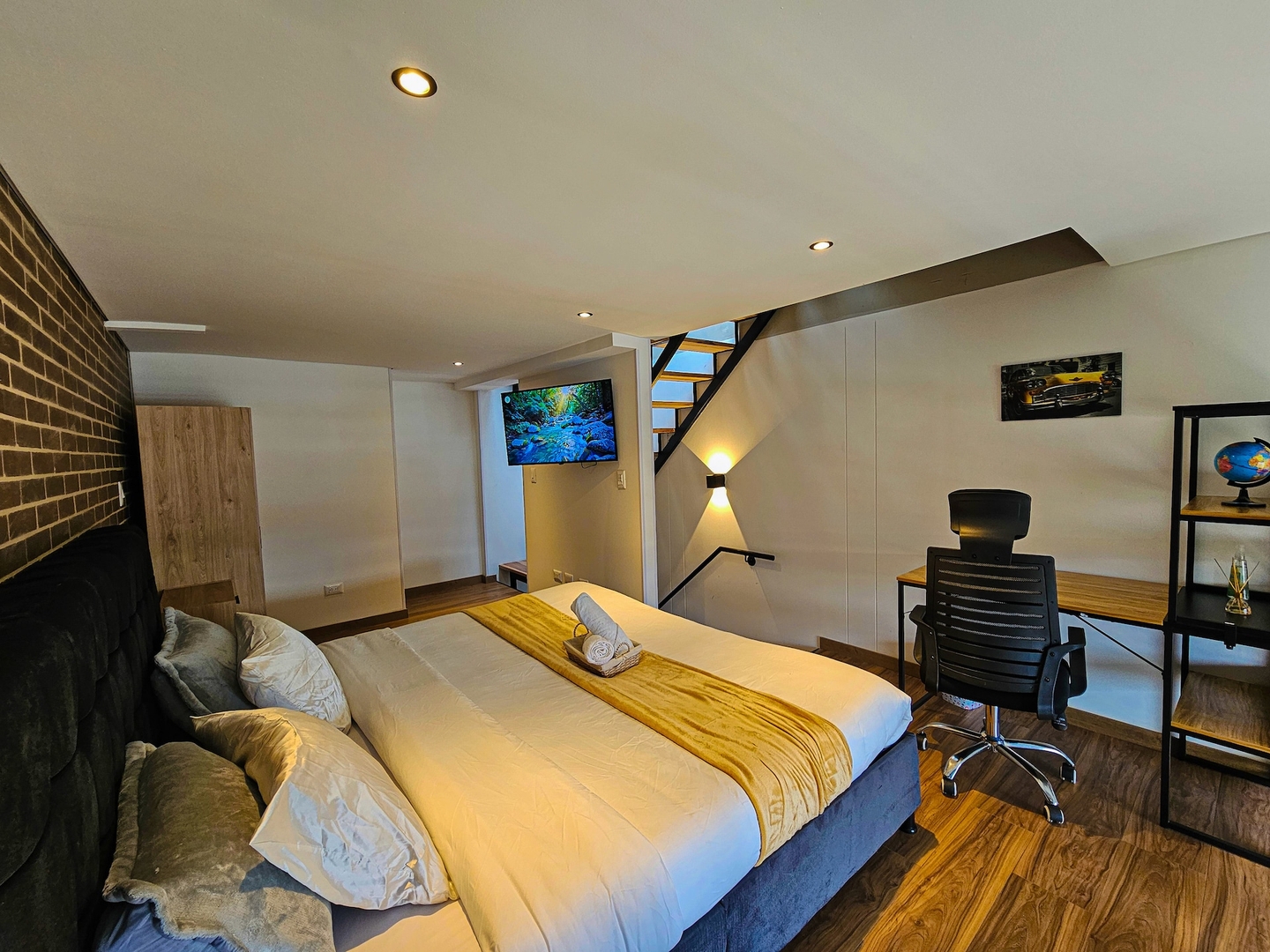 Luxury penthouse with Jacuzzi near the "T" area 22 Prorenty