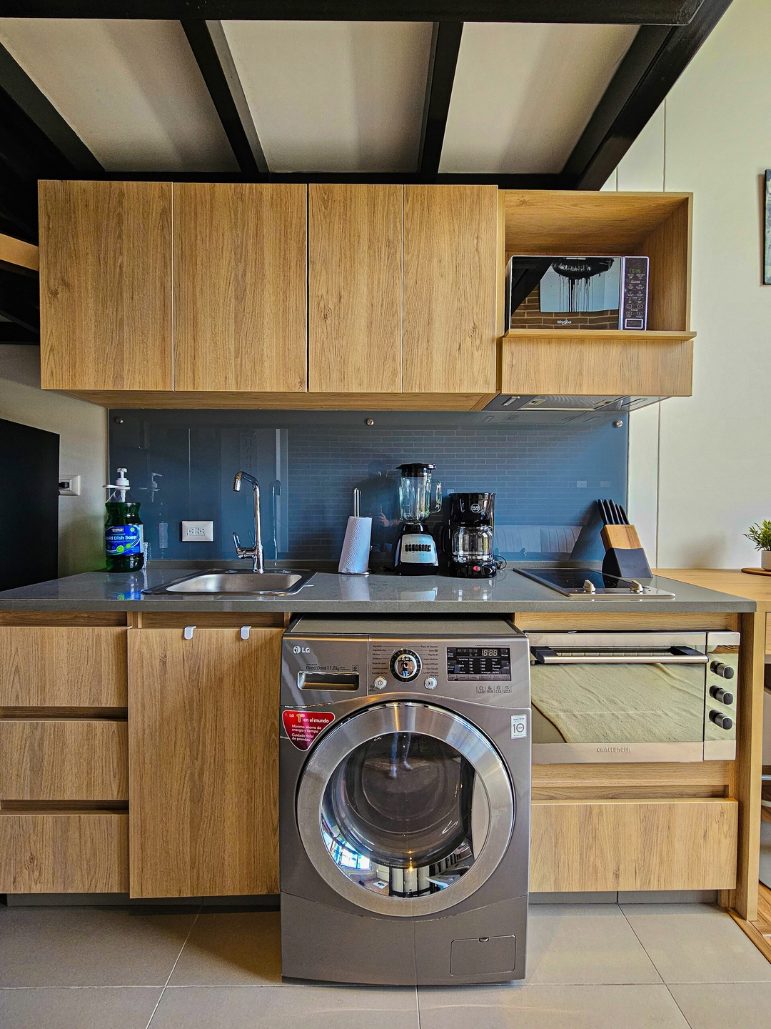 Luxury penthouse with Jacuzzi near the "T" area 8 Prorenty