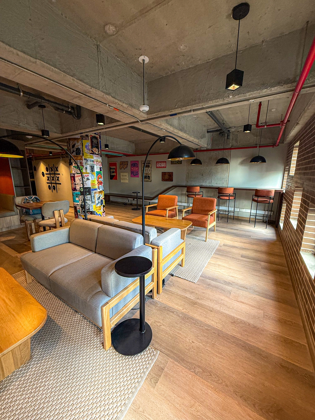 Luxury penthouse with Jacuzzi near the "T" area 40 Prorenty