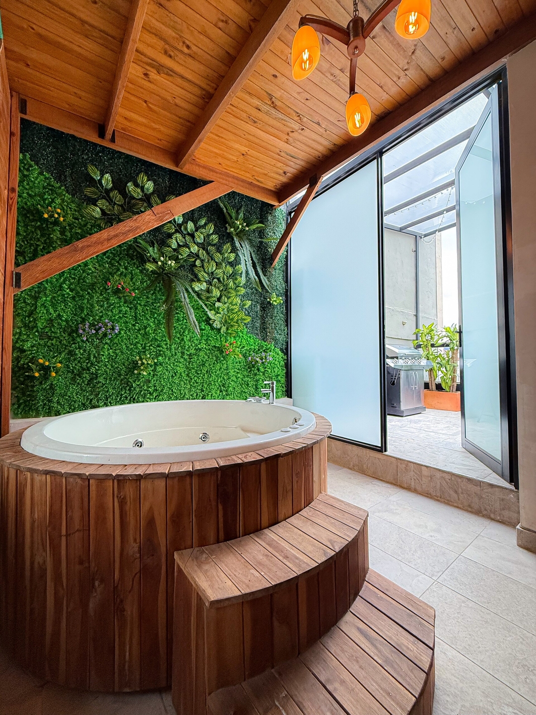 Luxurious and spacious home with jacuzzi and sauna 6 Prorenty