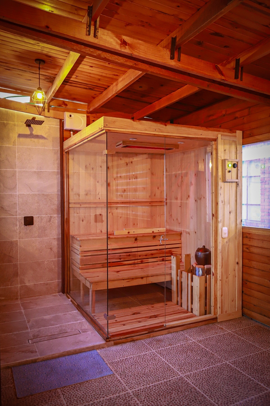 Luxurious and spacious home with jacuzzi and sauna 11 Prorenty