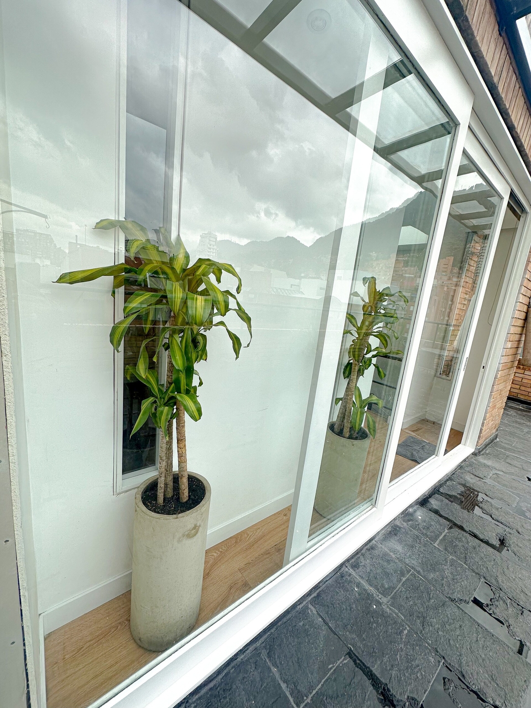 Penthouse with luxury jacuzzi and panoramic view 11 Prorenty