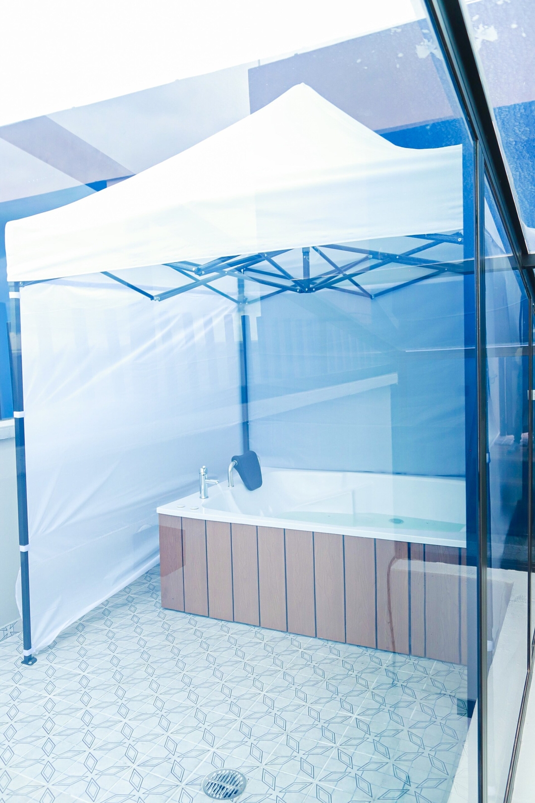 Luxury penthouse with Jacuzzi near the "T" area 31 Prorenty