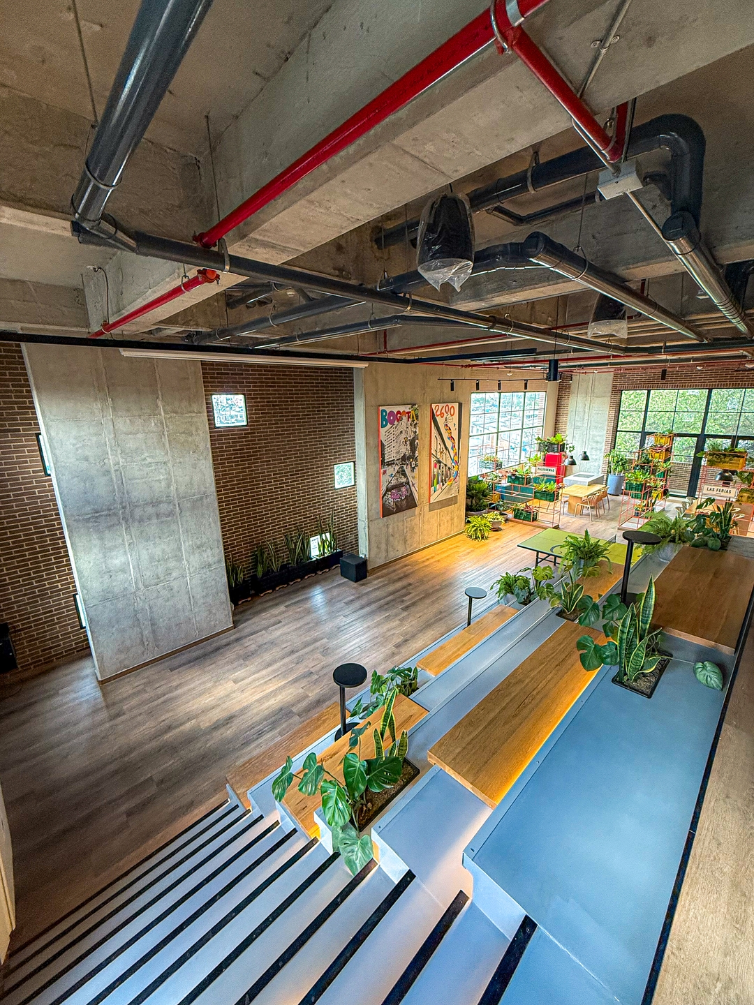 Luxury penthouse with Jacuzzi near the "T" area 43 Prorenty