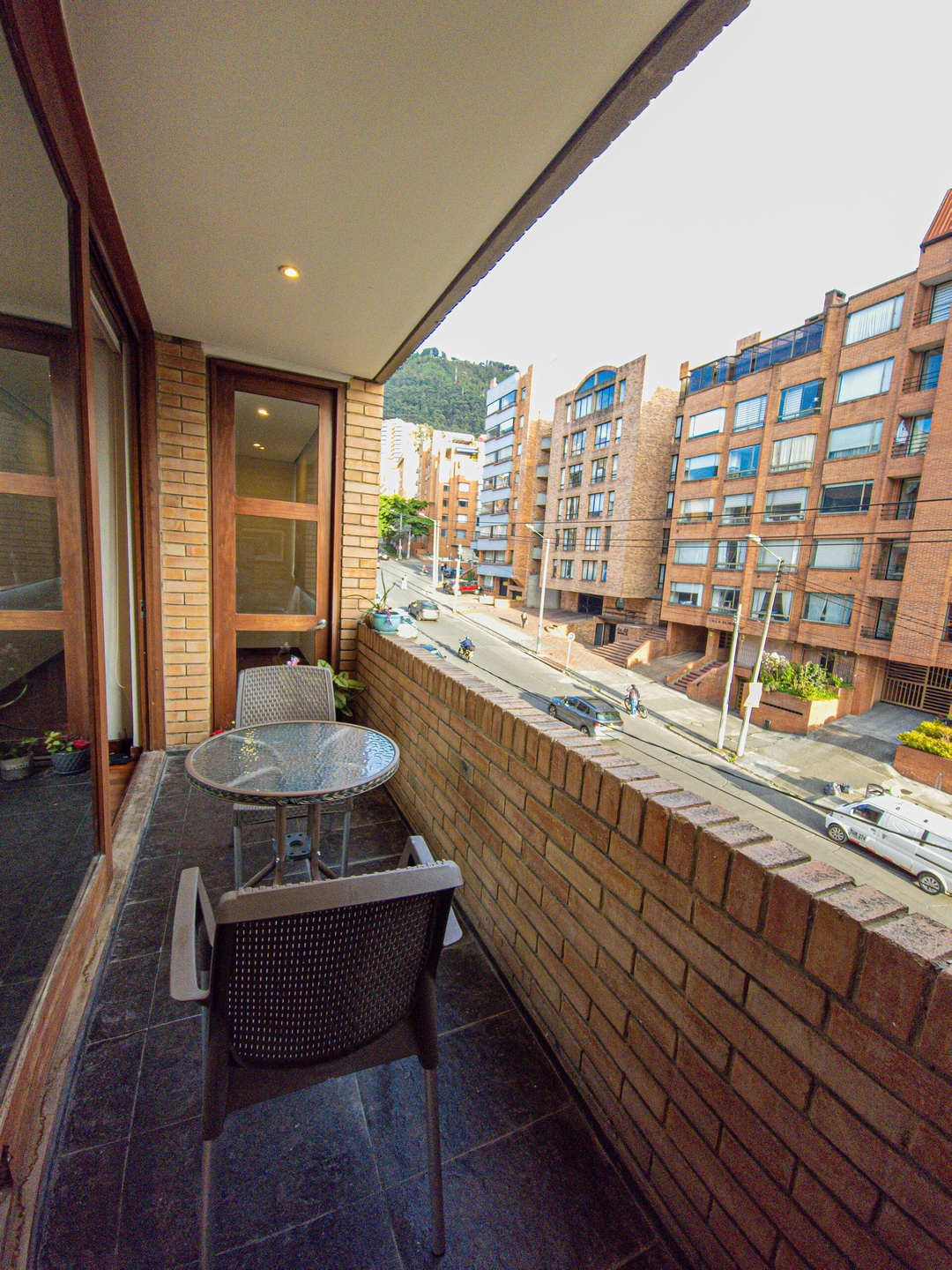 Cozy Apartment with Private Jacuzzi 24 Prorenty