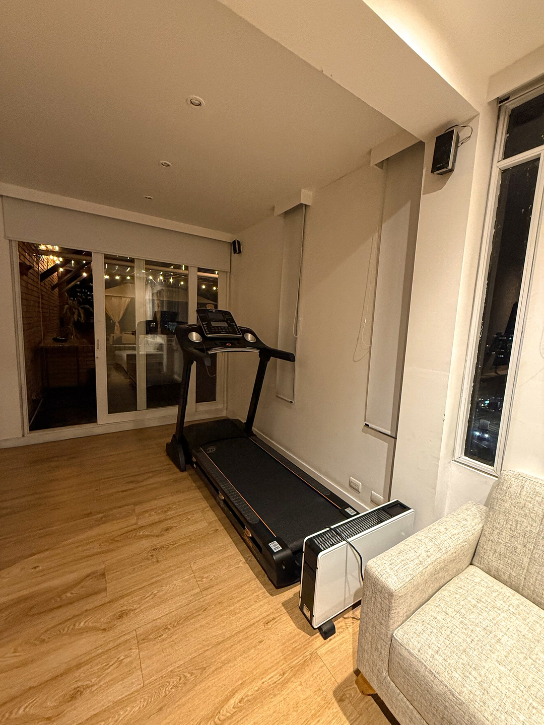 Penthouse with luxury jacuzzi and panoramic view 17 Prorenty