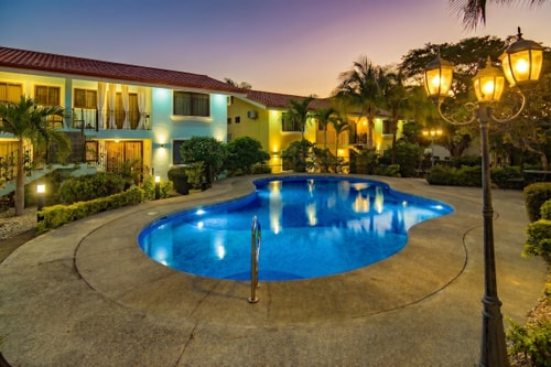 Ground-Floor 2BR w/ Pool: Short Walk to Coco Beach