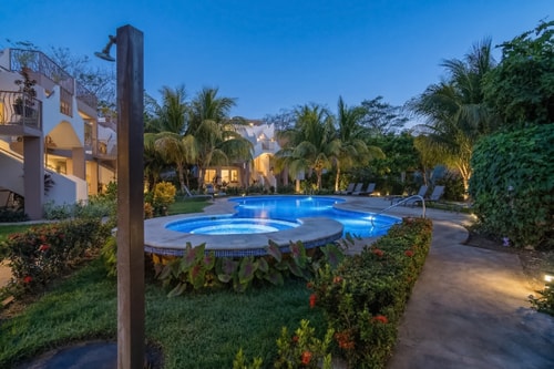 Easy Beach Life | Pool, Patio & Walk to Everything