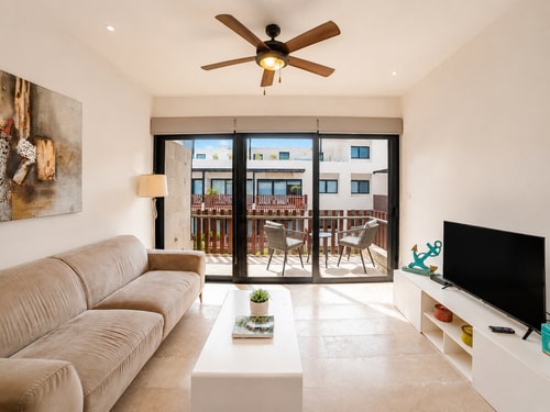 Palmares | 1 BR 1BA | Pool, Jacuzzi, Gym + 5th Ave