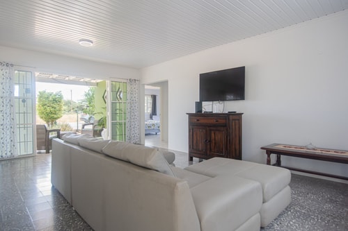 Aruban Home Close to Beach 17 Aruba Local Rental