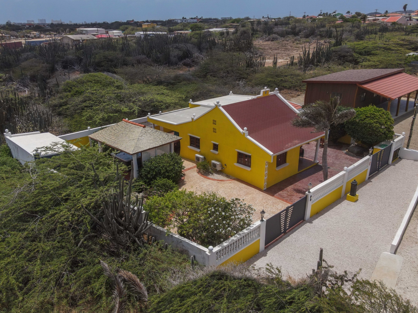 NEW ! Casa Kudawecha Aruba Local Rental