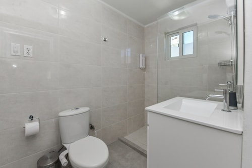 Luxury 2BR Villa • Pool • Walk to Palm Beach 64 Aruba Local Rental