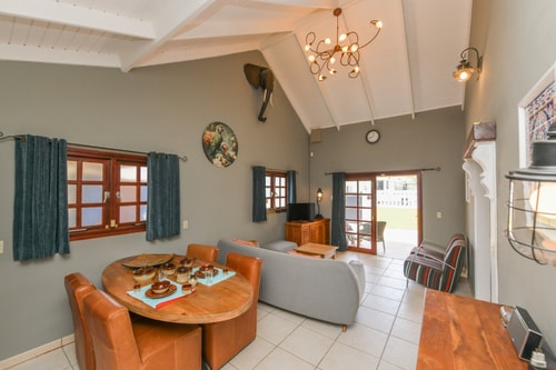 NEW ! Casa Kudawecha (Casa & Casita) 55 Aruba Local Rental
