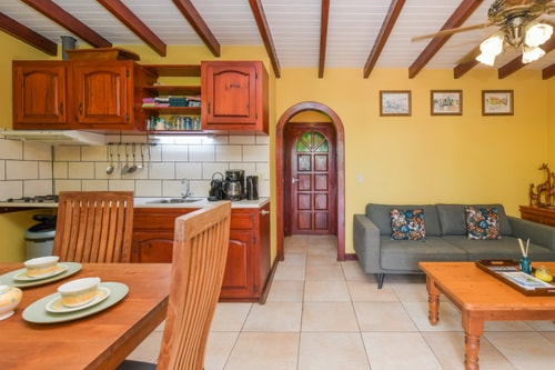 NEW ! Casa Kudawecha (Casa & Casita) 70 Aruba Local Rental