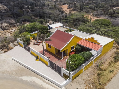 NEW ! Casa Kudawecha (Casa & Casita) 3 Aruba Local Rental