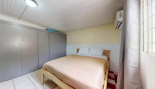 Cozy apartment conveniently located 33 Aruba Local Rental