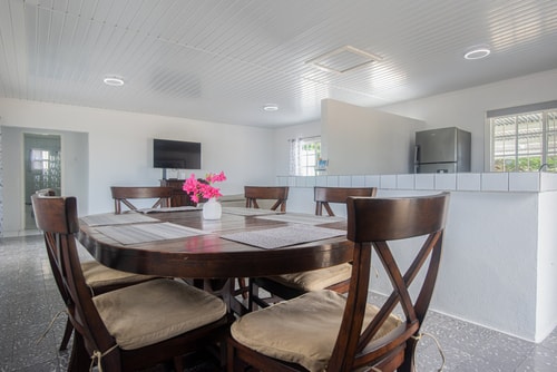 Aruban Home Close to Beach 14 Aruba Local Rental