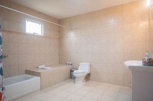 NEW ! Bay Harbor studio 203 11 Aruba Local Rental