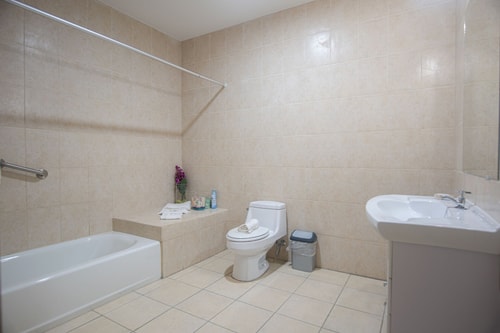 NEW ! Bay Harbor studio 202 10 Aruba Local Rental