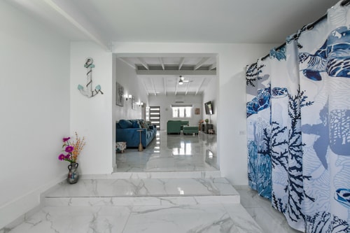 Luxury 2BR Villa • Pool • Walk to Palm Beach 62 Aruba Local Rental