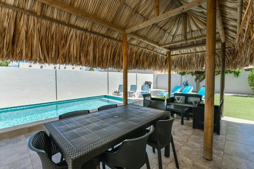 Luxury 2BR Villa • Pool • Walk to Palm Beach 24 Aruba Local Rental