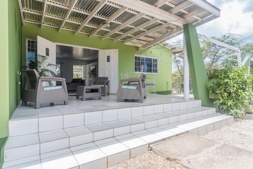 Aruban Home Close to Beach 23 Aruba Local Rental