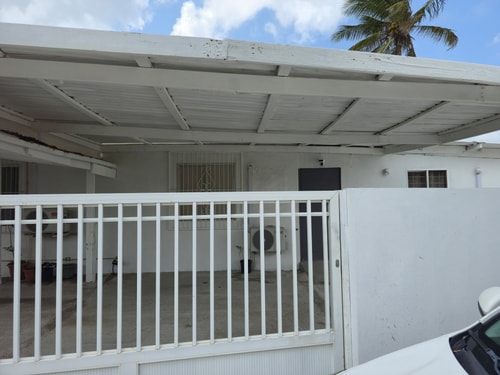 Cozy apartment conveniently located 17 Aruba Local Rental