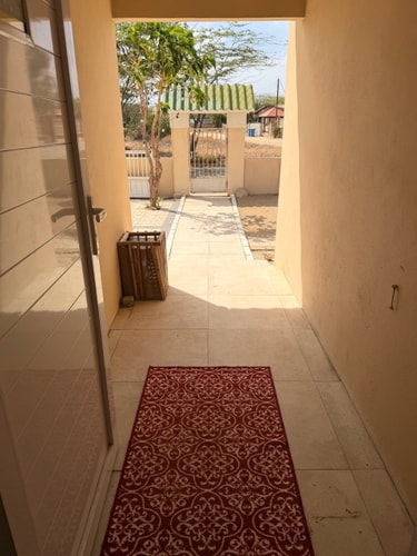 Lovely house in Palm Beach close to Hotel Area 64 Aruba Local Rental