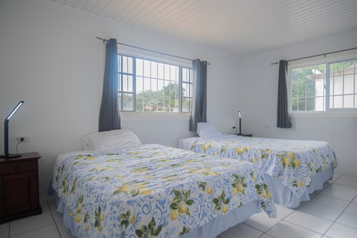 Aruban Home Close to Beach 4 Aruba Local Rental