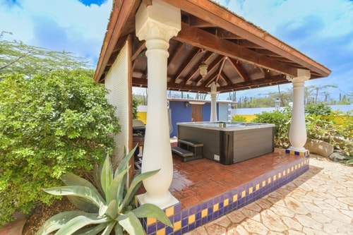 NEW ! Casa Kudawecha (Casa & Casita) 32 Aruba Local Rental