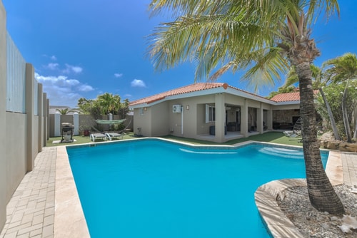 Casa Karlina 39 Aruba Local Rental