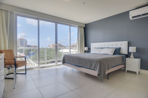 Palm Beach, Las Islas Condo # 8 33 Aruba Local Rental