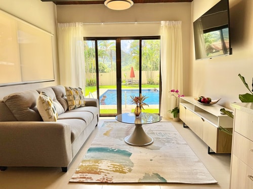 Tranquil Atenas Retreat – AC, Pool & WiFi
