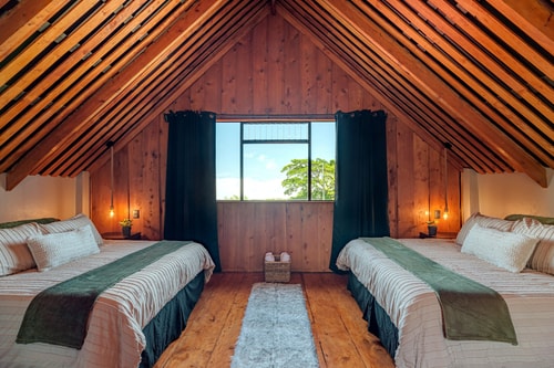 The Red Door Mountain Secluded Cabin+BBQ+Views