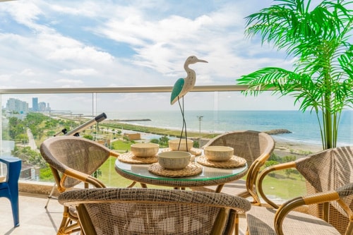 VIP Oceanfront Suite | Pools & Sunset CB715