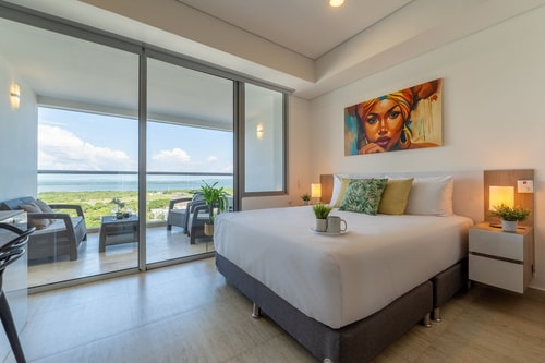CB1535 Cozy Suite Tropical View-Sunrise
