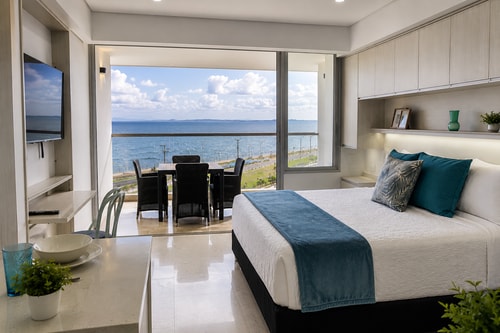 CB726 Beautiful Suite 2min Airport-Ocean View