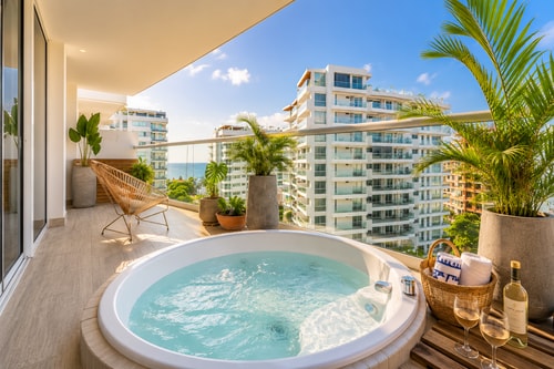 DQ1102 Beautiful Apt Jacuzzi-priv 10min-Centro