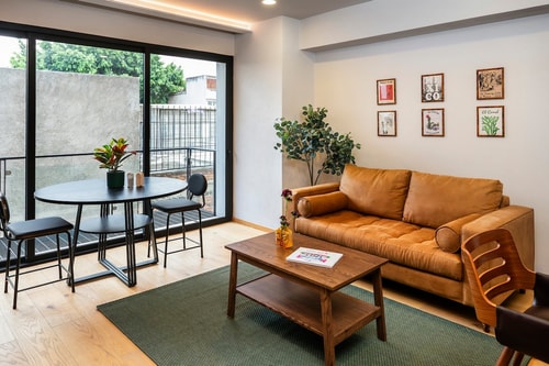 Contemporary Escape in Roma Norte