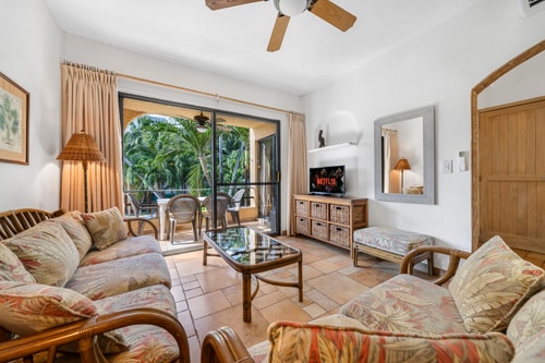 Pristine Beachfront 2nd Floor Condo #17 at Nautibeach