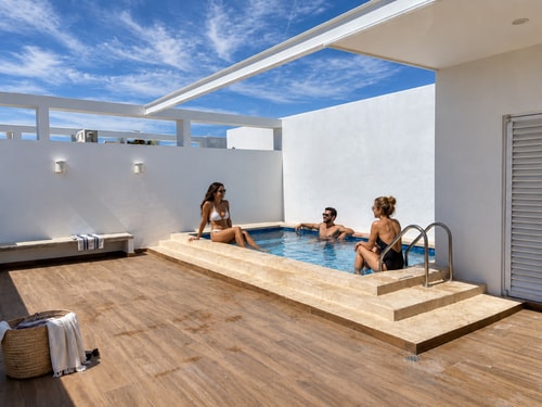 Modern Loft w/ Rooftop Pool - Zona Dorada