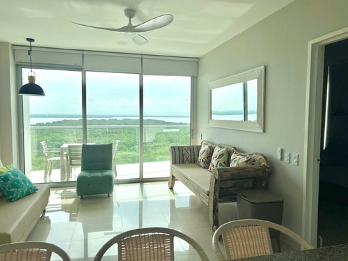 1BR Morros Epic - Pools, Beach & Balcony