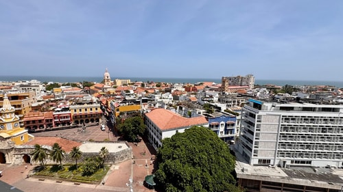 1BR Loft | Old Town View + 2 Baths