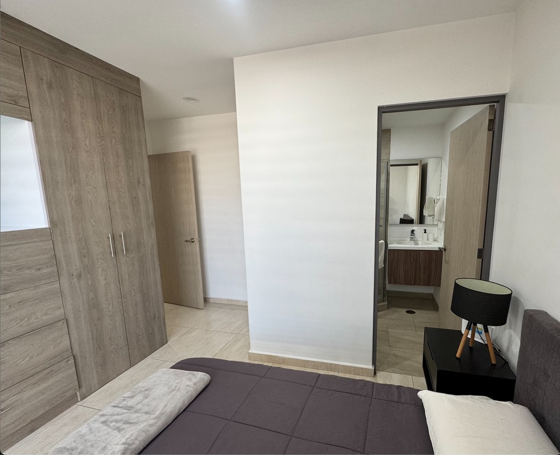 Listing gallery image 46