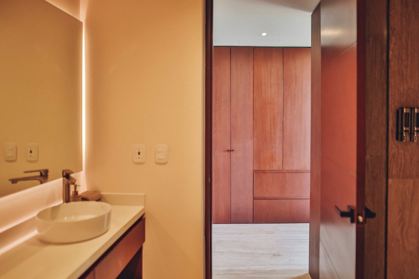 Lux Apartment |Gym| Private pool gallery image 24