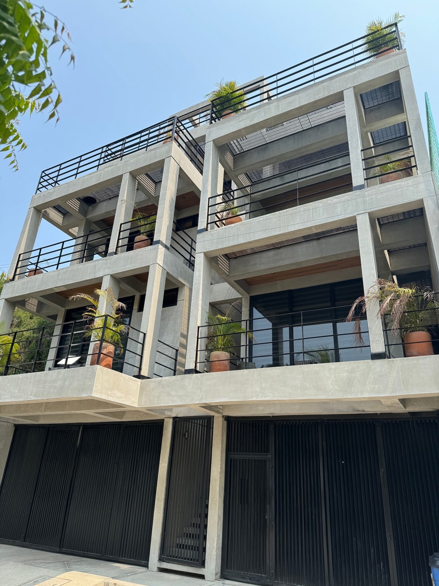 Listing gallery image 12