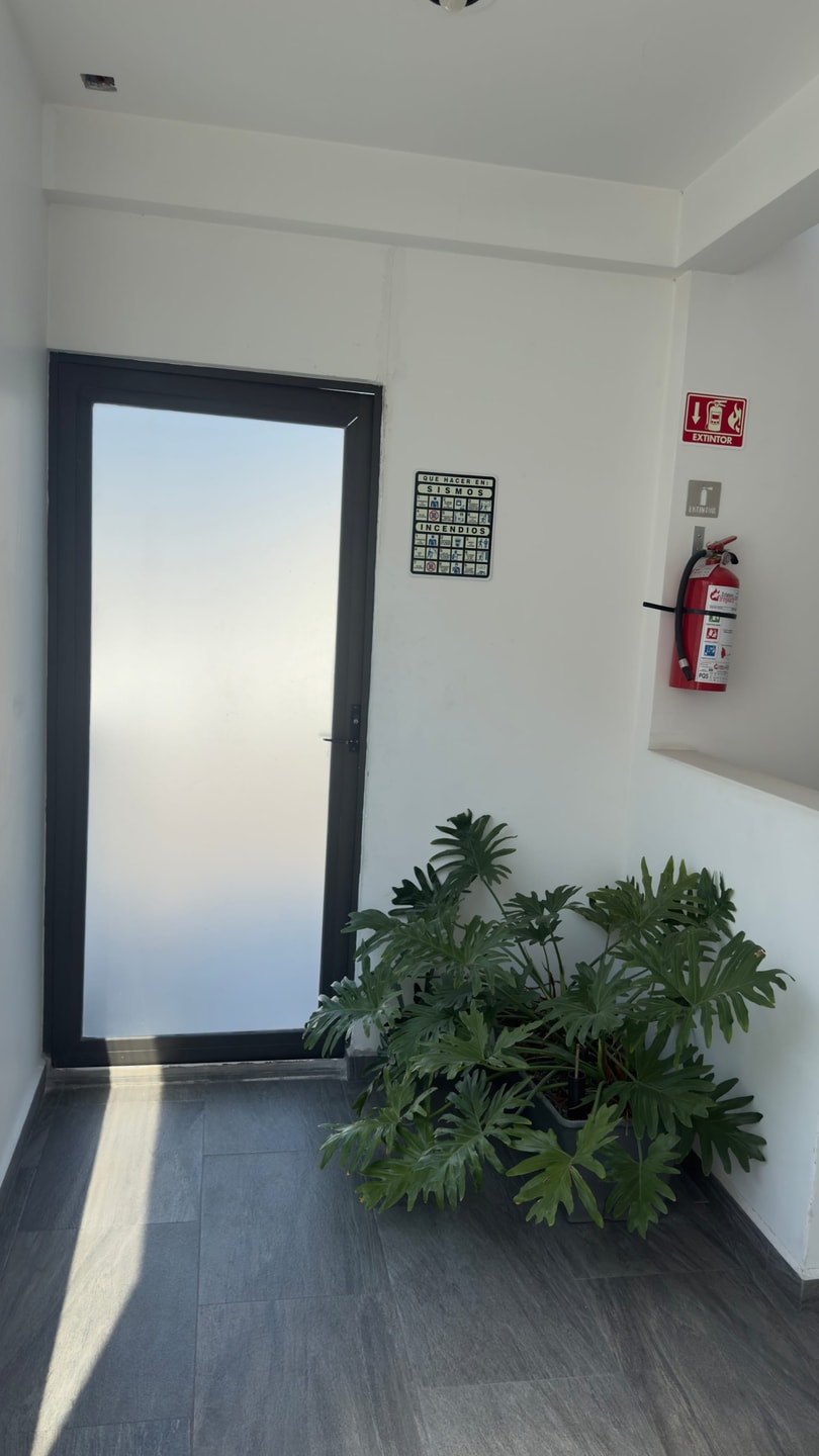 Listing gallery image 30