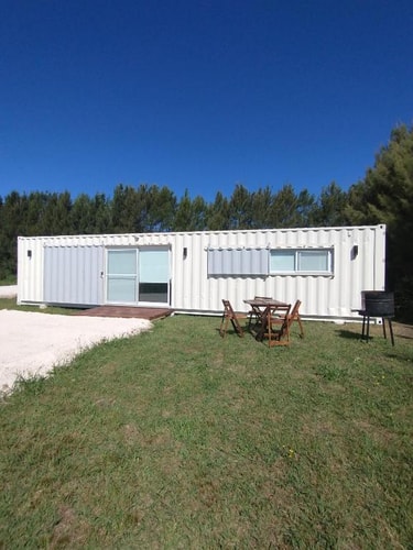 Casa container para cuatro personas
