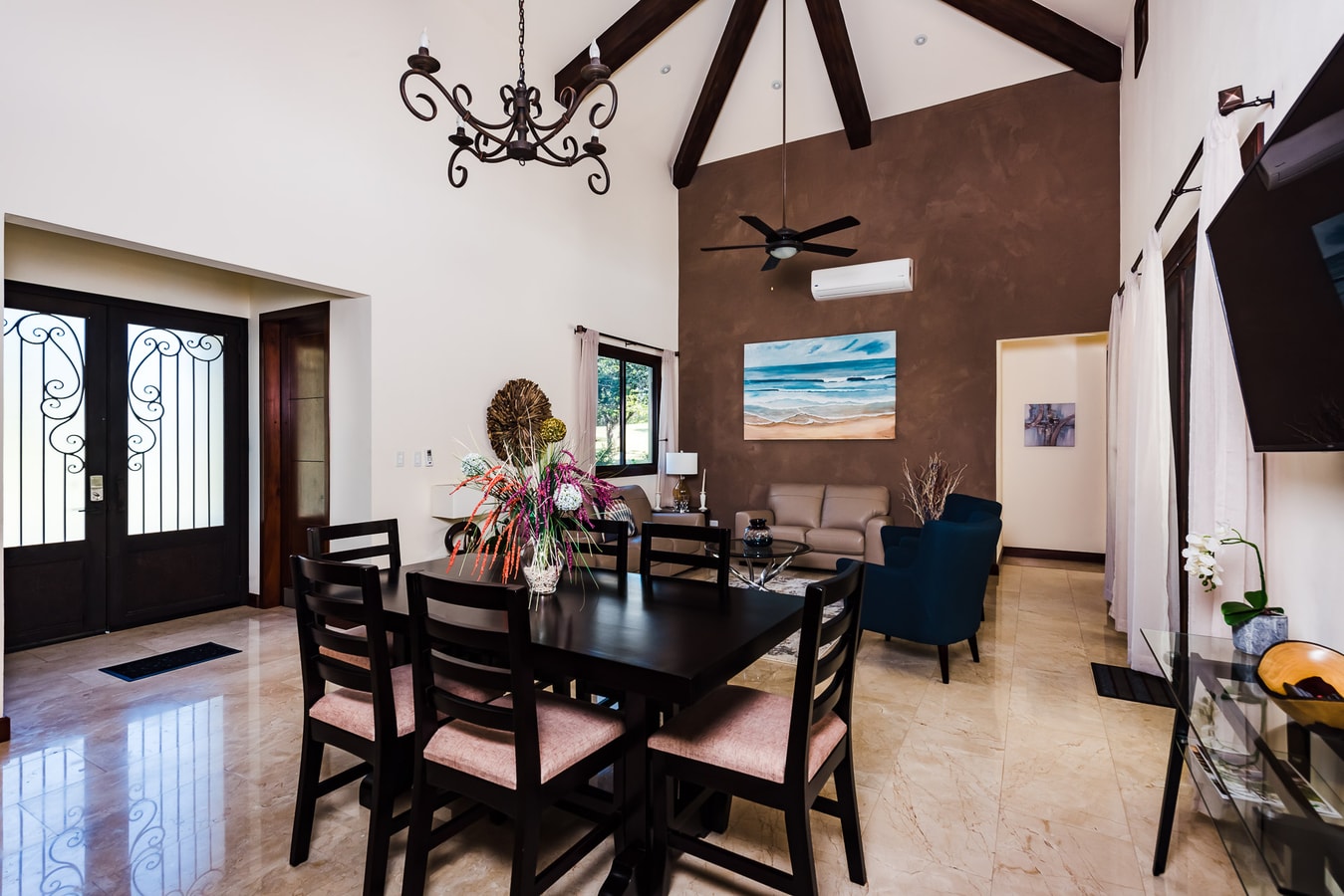 Villa Maria | Private Pool and Mini Golf Escape gallery image 33