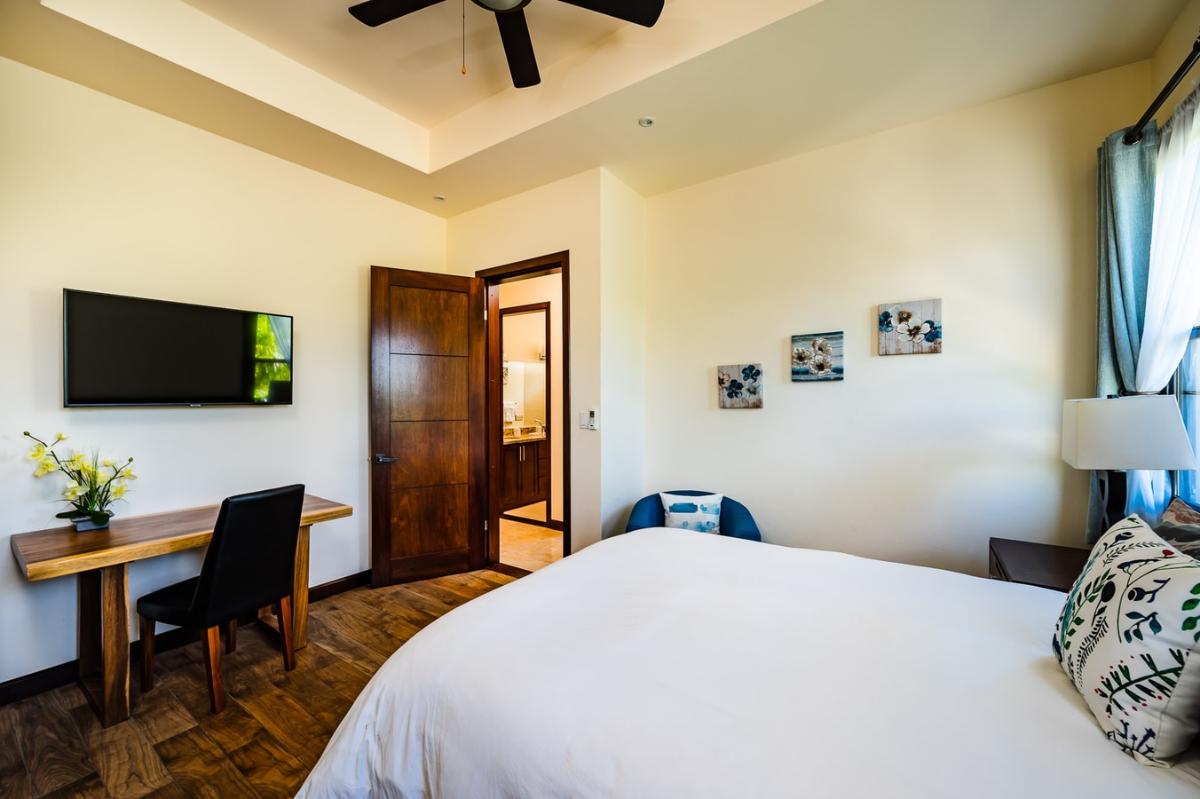 Villa Maria | Private Pool and Mini Golf Escape gallery image 20